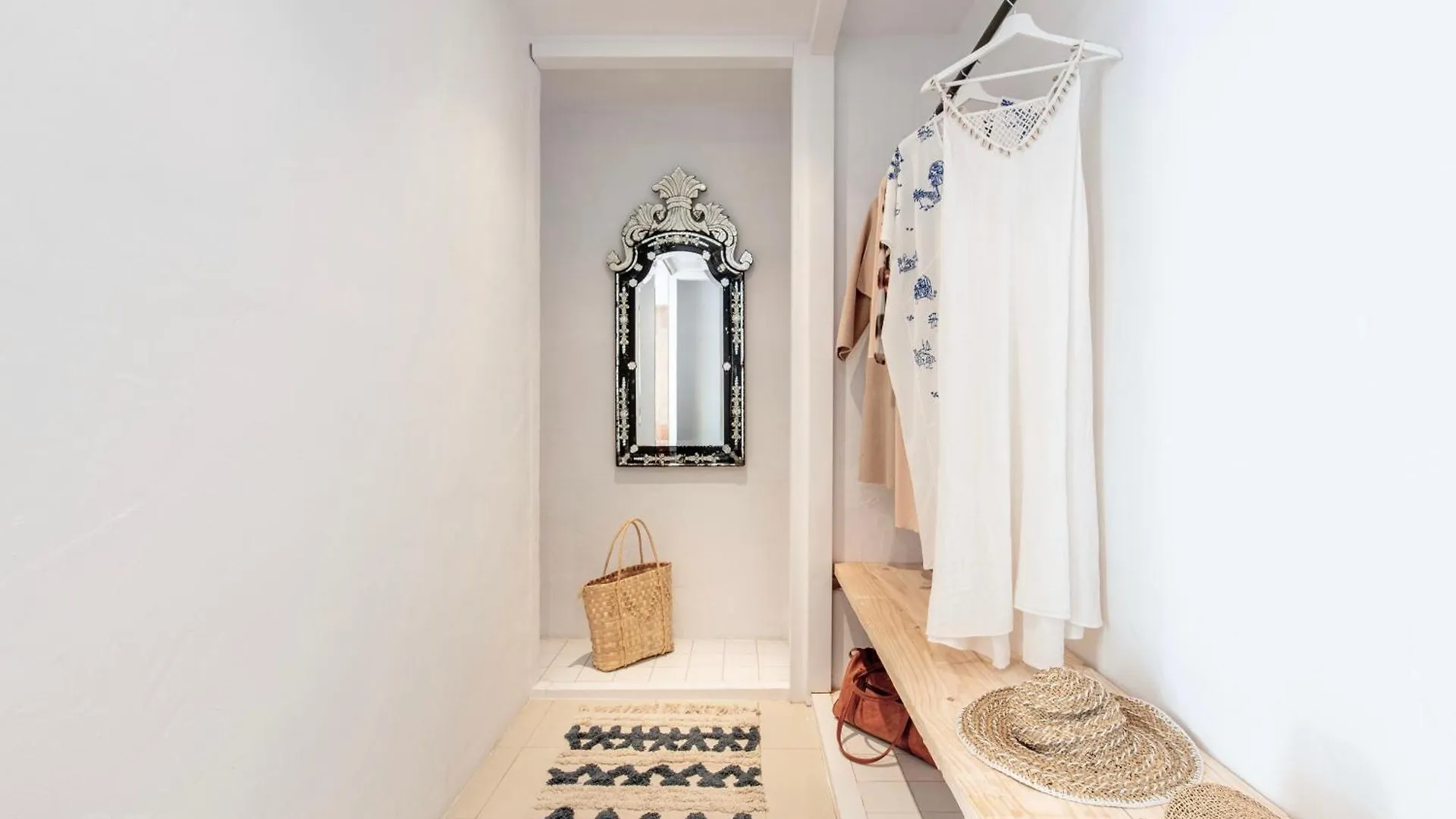 Villa Sa Tanca Ibiza Located Puig D'En Vall, 6B , Pool , Tennis Montecristo