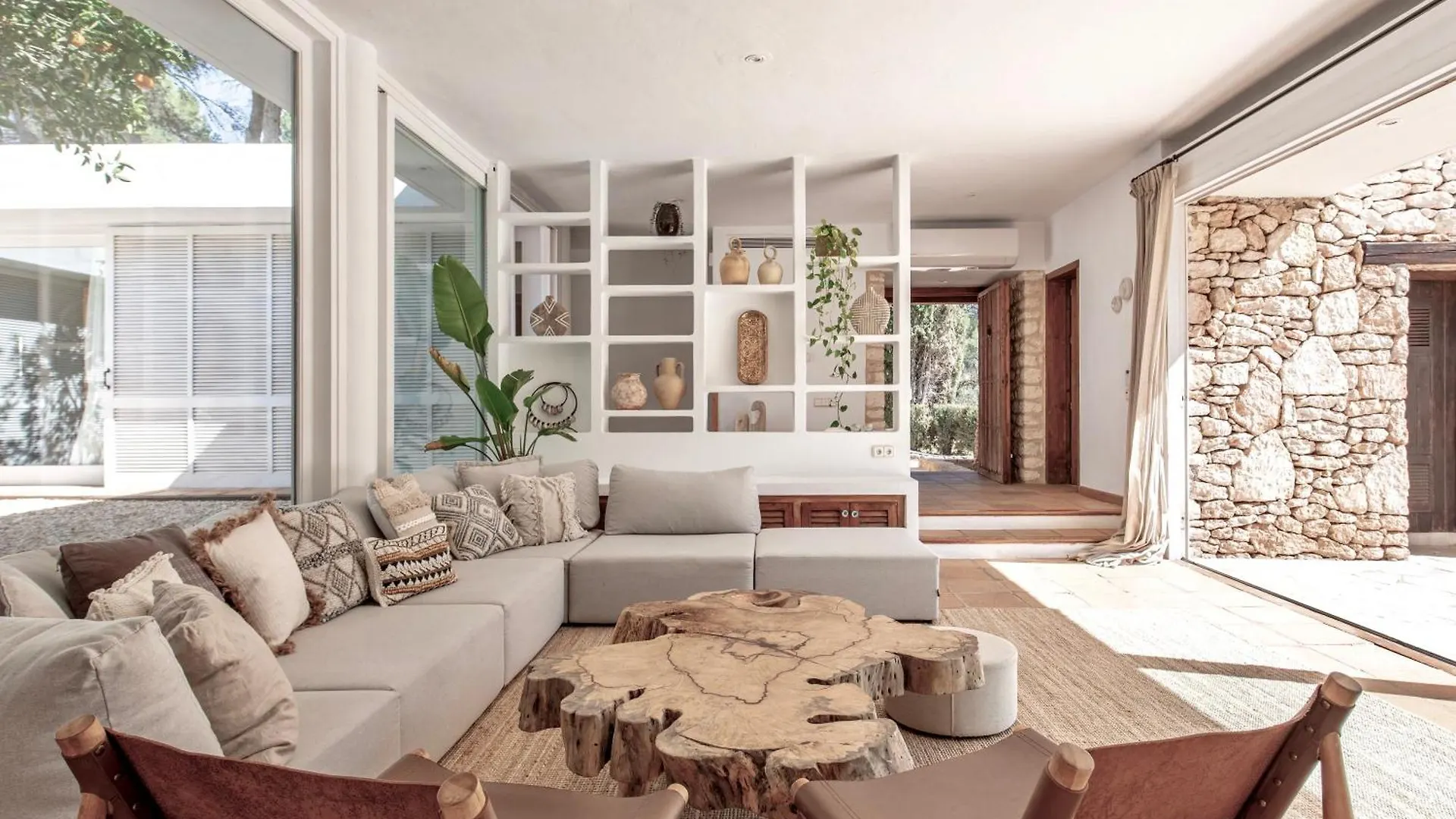 Villa Sa Tanca Ibiza Located Puig D'En Vall, 6B , Pool , Tennis Montecristo