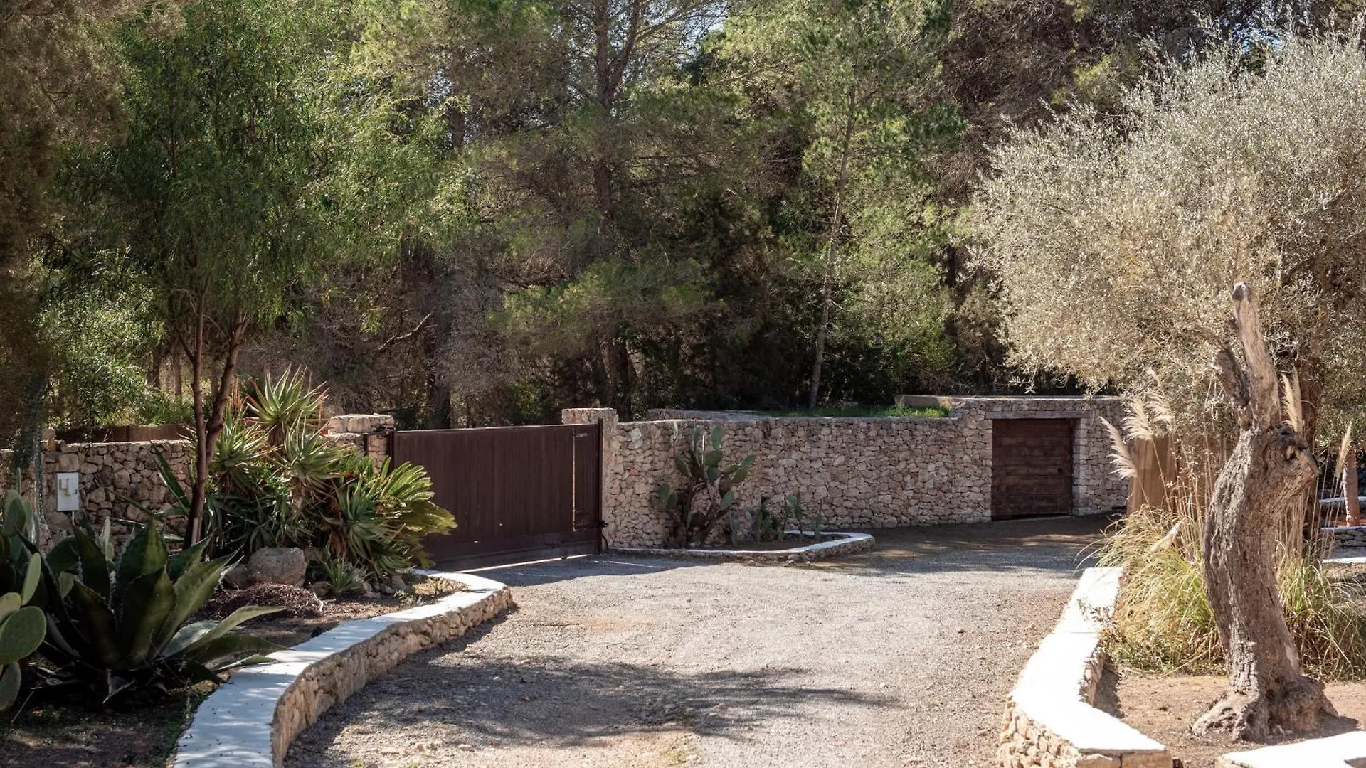 Villa Sa Tanca Ibiza Located Puig D'En Vall, 6B , Pool , Tennis Montecristo 0*,
