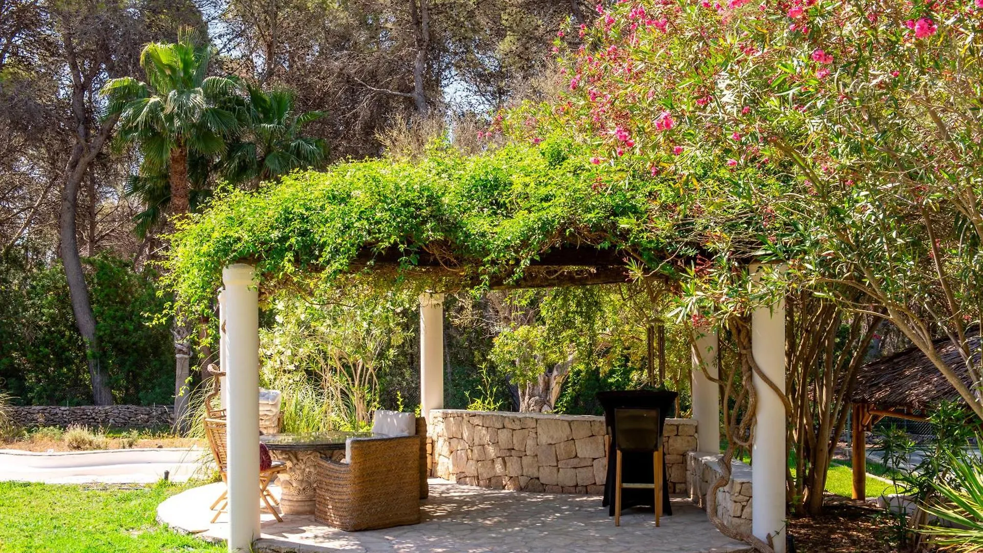Villa Sa Tanca Ibiza Located Puig D'En Vall, 6B , Pool , Tennis Montecristo