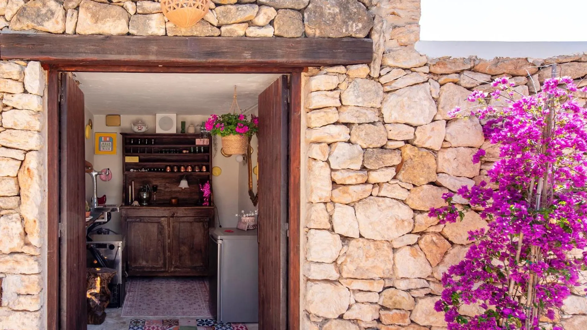 Villa Sa Tanca Ibiza Located Puig D'En Vall, 6B , Pool , Tennis Montecristo