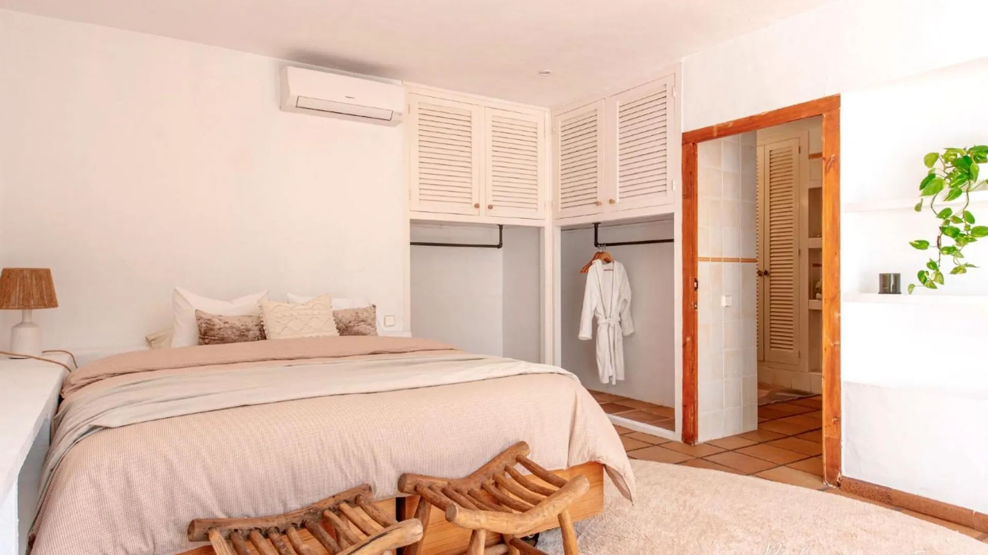 Villa Sa Tanca Ibiza Located Puig D'En Vall, 6B , Pool , Tennis Montecristo